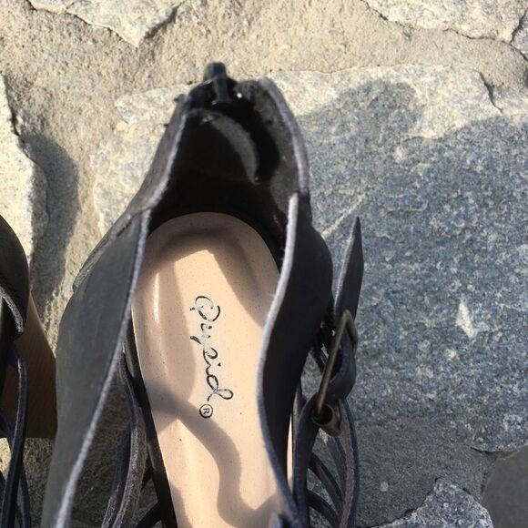 QUPID 10 Chamber 23 heeled zipper bootie Black Sandals - Picture 6 of 14